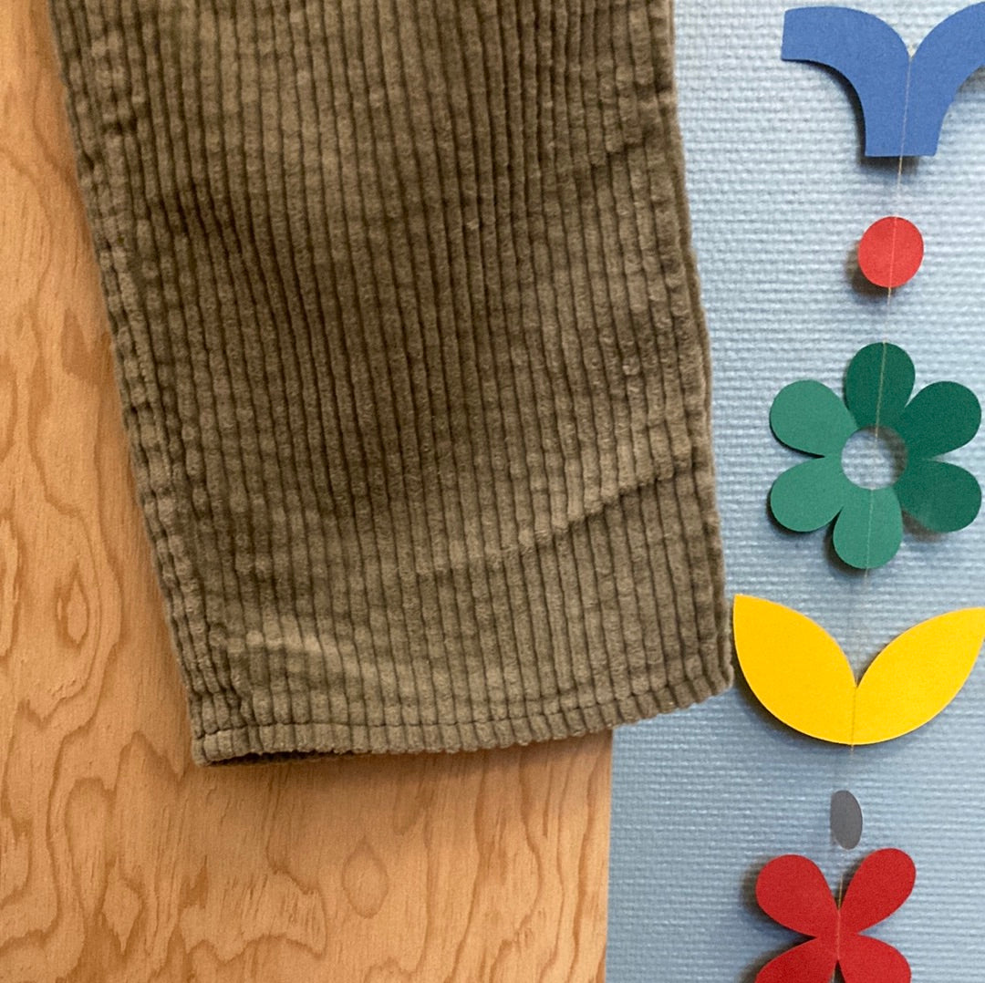 Pantalon velours vert sauge
