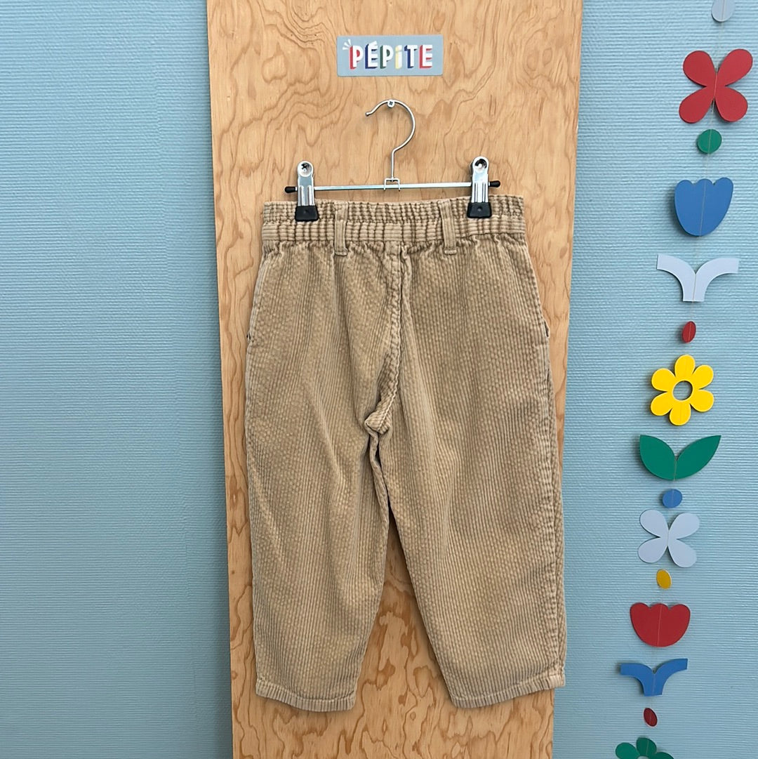 Pantalon velours côtelé beige