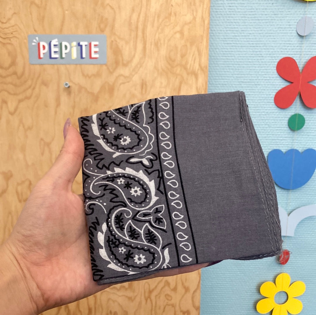 Bandana gris