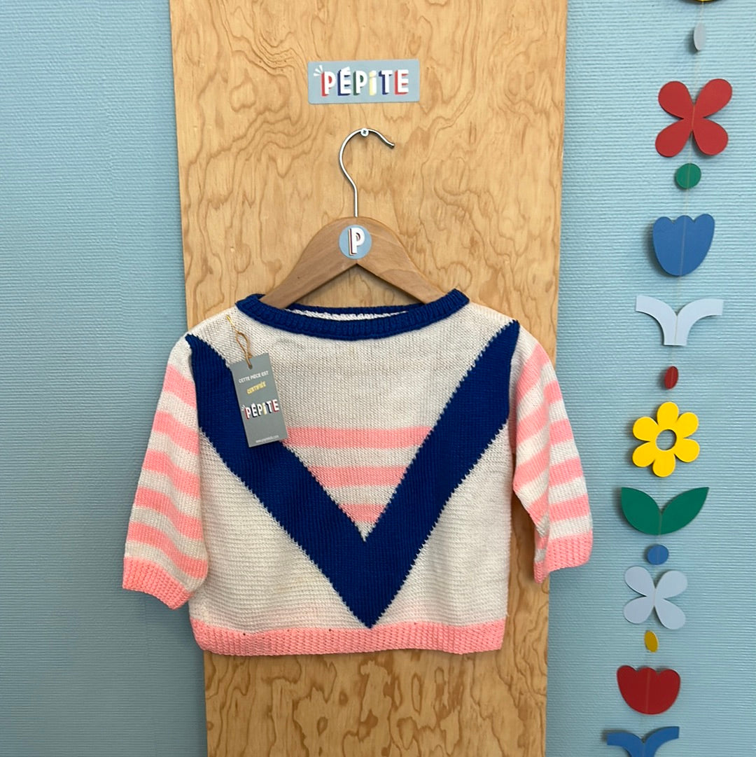 Pull bleu et fluo