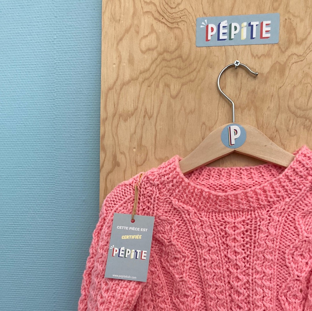 Pull tricot rose