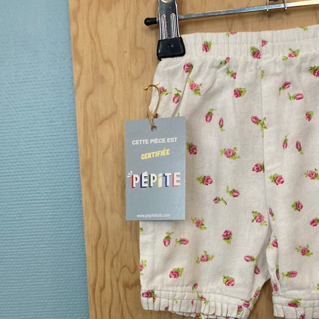 Short fleuri en toile
