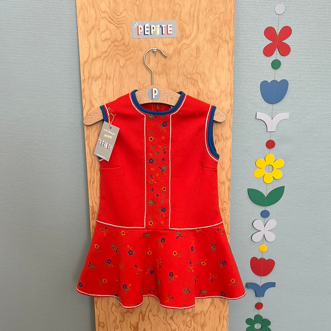 Robe fleurs brodée