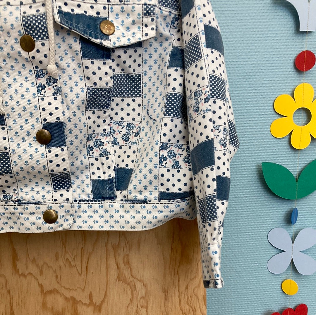 Veste en jean à motifs