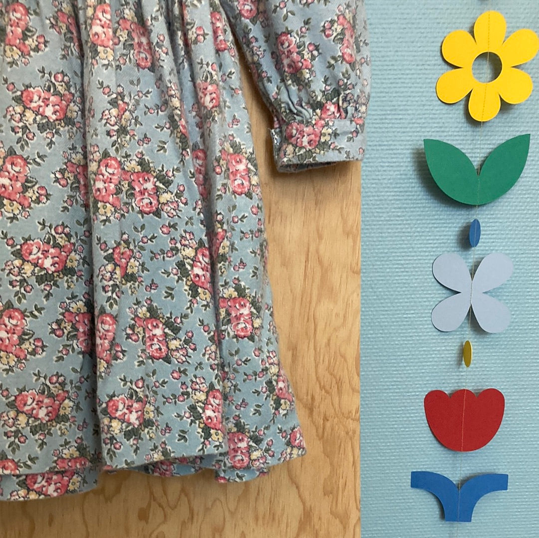 Robe à smock fleurie