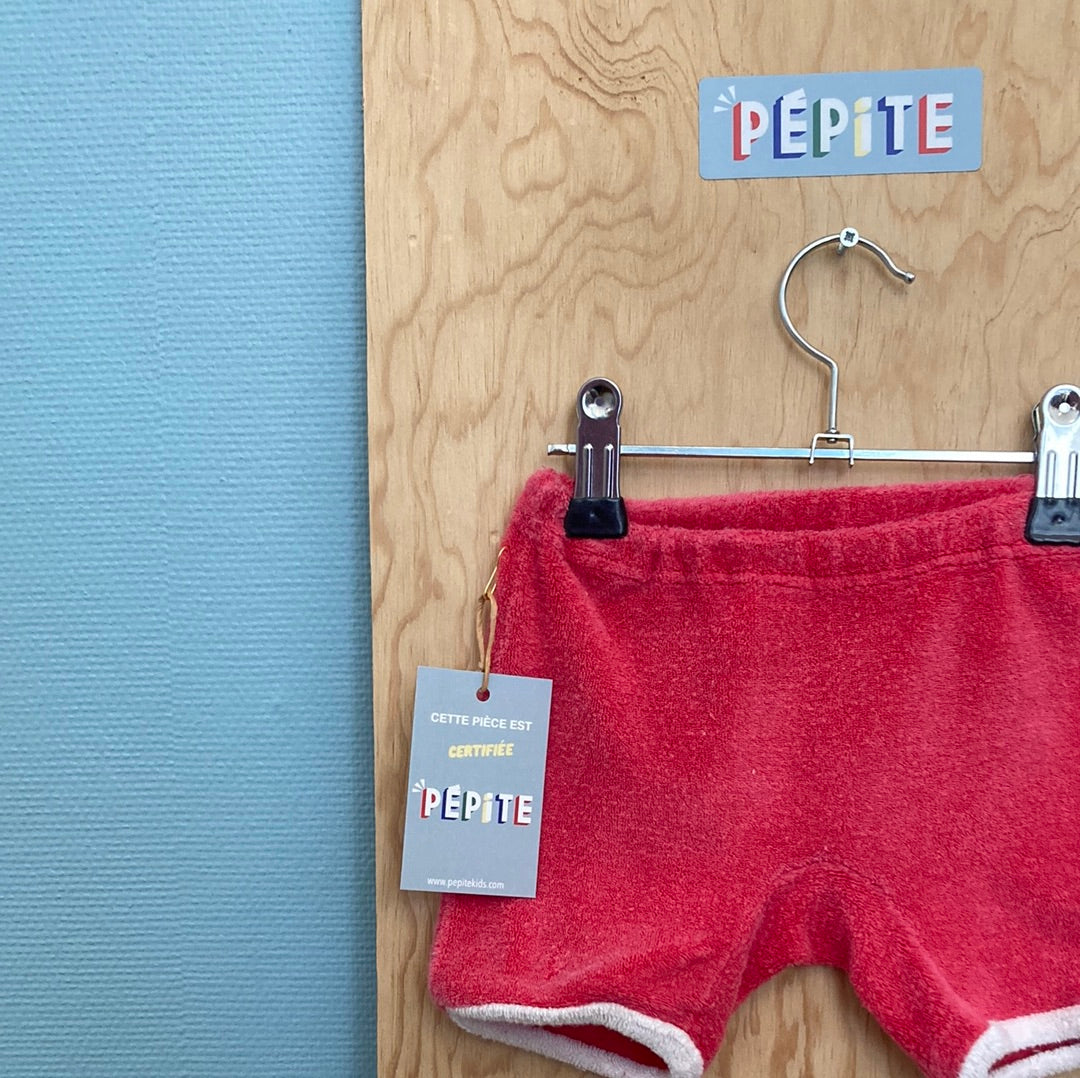 Short éponge rouge