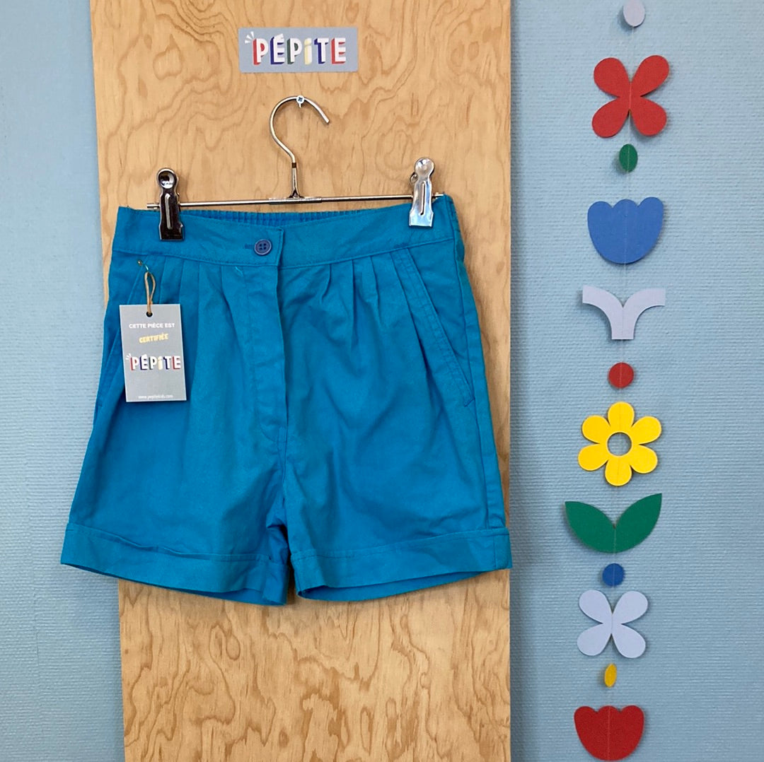Short bleu