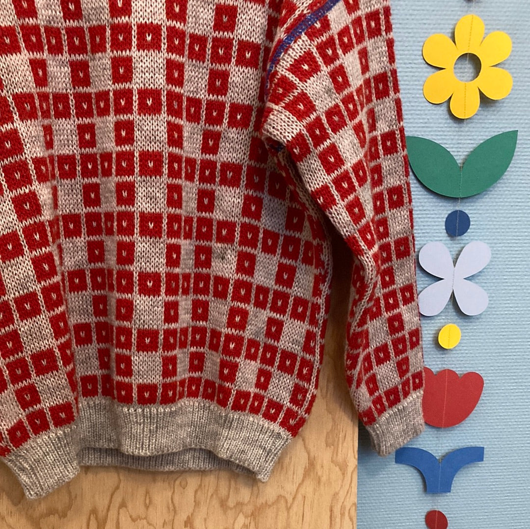 Pull petits carrés